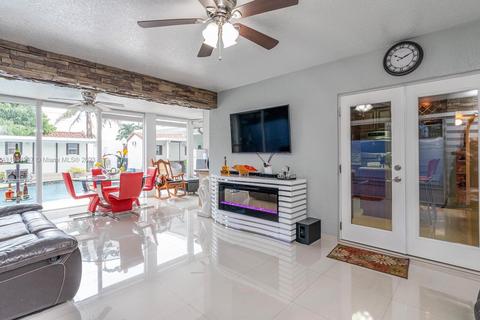 781 E 46th St, Hialeah, FL 33013 photo 20