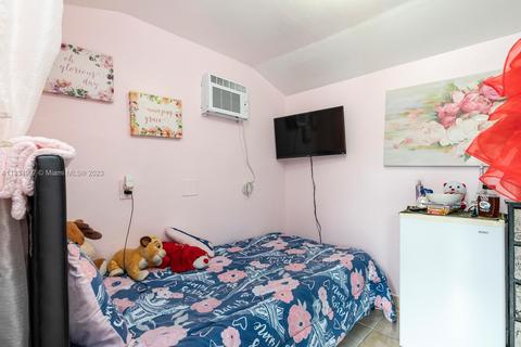 781 E 46th St, Hialeah, FL 33013 photo 30