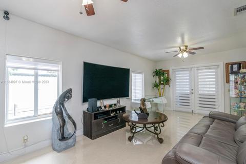 781 E 46th St, Hialeah, FL 33013 photo 10