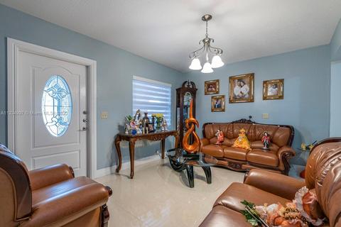 781 E 46th St, Hialeah, FL 33013 photo 5