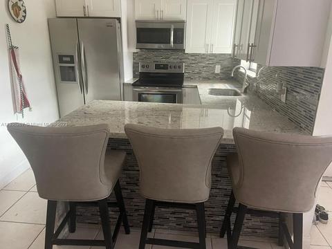 6725 SW 137th Ct #14A, Miami, FL 33183