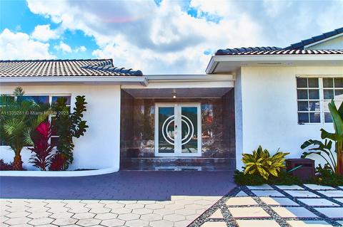 13210 SW 51st St, Miami, FL 33175
