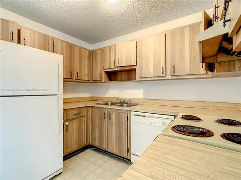 4583 SE Ontario Dr, Stuart, FL 34997 photo 13
