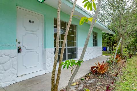 4583 SE Ontario Dr, Stuart, FL 34997 photo 9