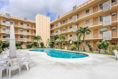 2145 Pierce St #315, Hollywood, FL 33020