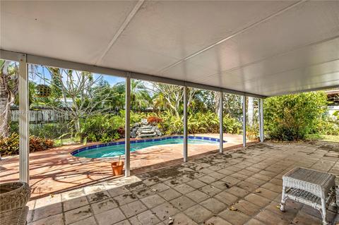 5690 W 9th Ct, Hialeah, FL 33012 photo 22