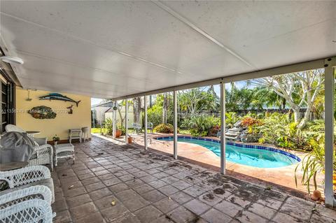 5690 W 9th Ct, Hialeah, FL 33012 photo 20
