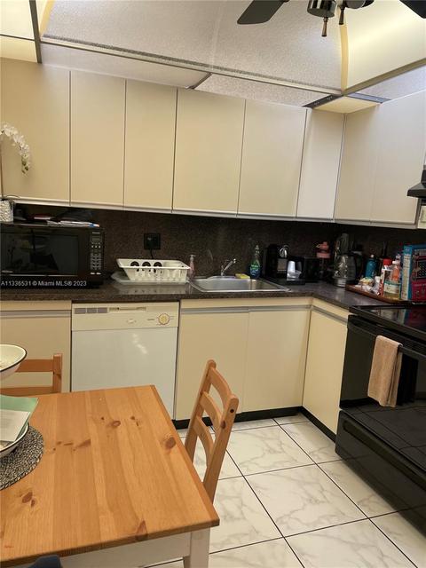 2500 Parkview Dr #1711, Hallandale Beach, FL 33009