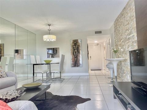 5100 Washington St #506, Hollywood, FL 33021
