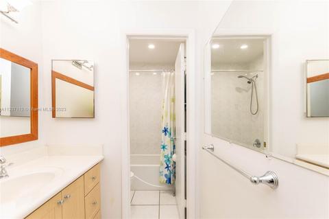 6060 NW 199th St, Hialeah, FL 33015 photo 30