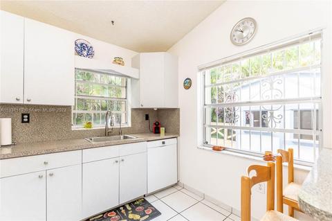 6060 NW 199th St, Hialeah, FL 33015 photo 23