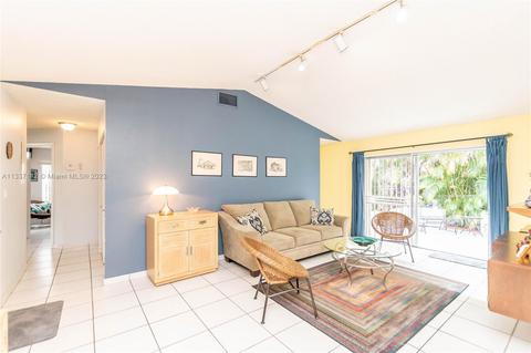 6060 NW 199th St, Hialeah, FL 33015 photo 13