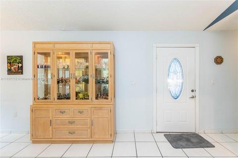 6060 NW 199th St, Hialeah, FL 33015 photo 11