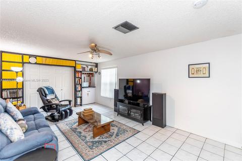 6060 NW 199th St, Hialeah, FL 33015 photo 41