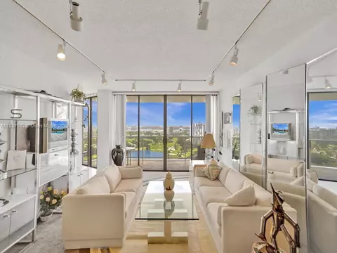 20281 E Country Club Dr #2309, Aventura, FL 33180