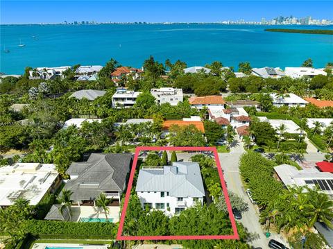 View/Area - 345 Harbor Ct, Key Biscayne, FL 33149 photo 5 of 11