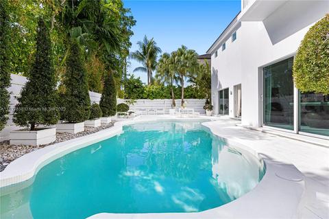 345 Harbor Ct, Key Biscayne, FL 33149
