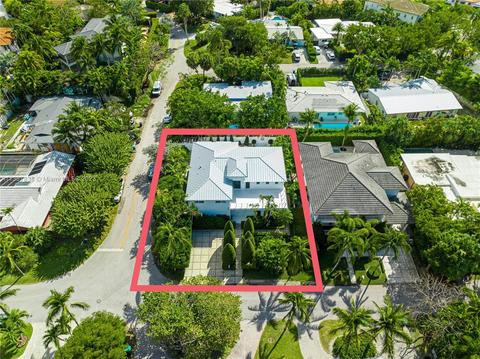 View/Area - 345 Harbor Ct, Key Biscayne, FL 33149 photo 7 of 11