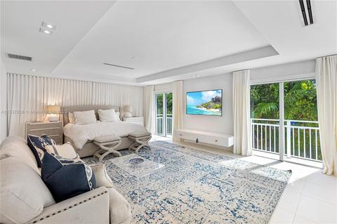 Bedroom - 345 Harbor Ct, Key Biscayne, FL 33149 photo 2 of 9