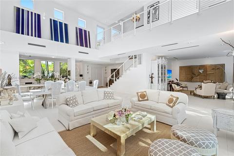 Living - 345 Harbor Ct, Key Biscayne, FL 33149 photo 1 of 2