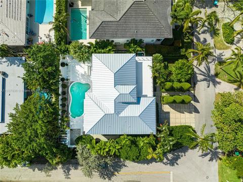 View/Area - 345 Harbor Ct, Key Biscayne, FL 33149 photo 4 of 11