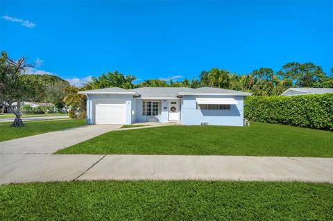 110 16th Ave S, Lake Worth, FL 33460