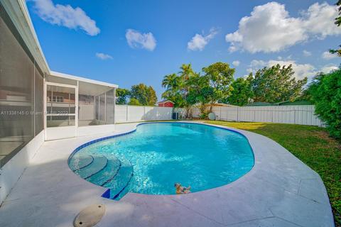 6550 SW 26th St, Miami, FL 33155