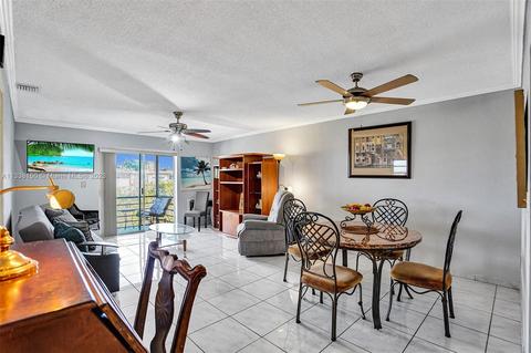 16790 NE 14th Ave #302, Miami, FL 33162