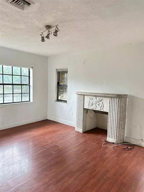 7675 NW 3rd Ave, Miami, FL 33150 photo 4