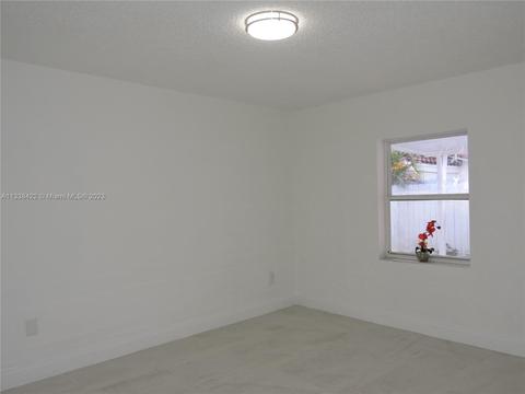6440 W 24th Ct, Hialeah, FL 33016 photo 11