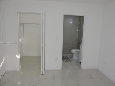 6440 W 24th Ct, Hialeah, FL 33016 photo 12