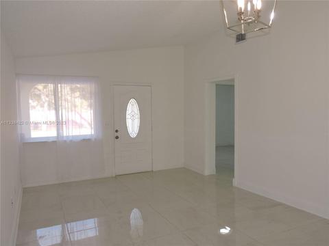 6440 W 24th Ct, Hialeah, FL 33016 photo 4