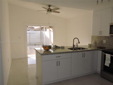 6440 W 24th Ct, Hialeah, FL 33016 photo 15