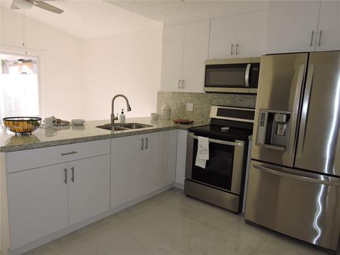 6440 W 24th Ct, Hialeah, FL 33016 photo 17