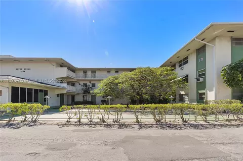 1450 E Sample Rd #209, Pompano Beach, FL 33064 photo 1