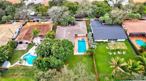8525 Menteith Ter, Miami Lakes, FL 33016 photo 37