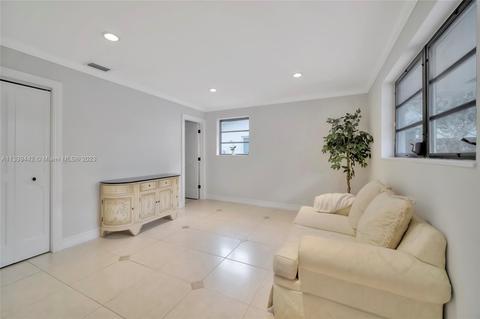 8525 Menteith Ter, Miami Lakes, FL 33016 photo 18