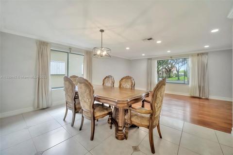8525 Menteith Ter, Miami Lakes, FL 33016 photo 13