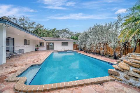 8525 Menteith Ter, Miami Lakes, FL 33016 photo 29