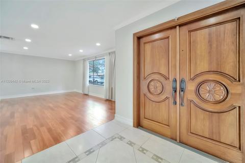 8525 Menteith Ter, Miami Lakes, FL 33016 photo 11