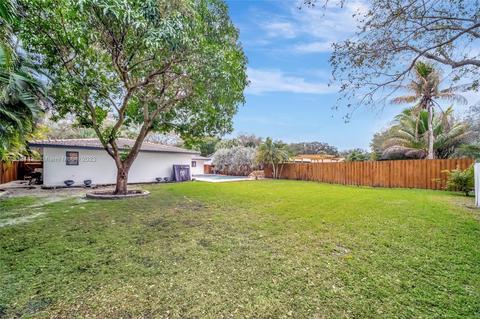8525 Menteith Ter, Miami Lakes, FL 33016 photo 31