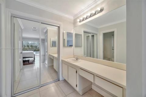 8525 Menteith Ter, Miami Lakes, FL 33016 photo 26