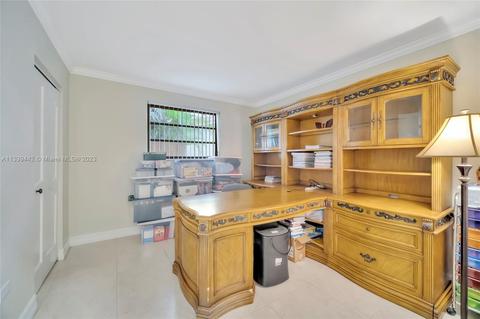 8525 Menteith Ter, Miami Lakes, FL 33016 photo 20