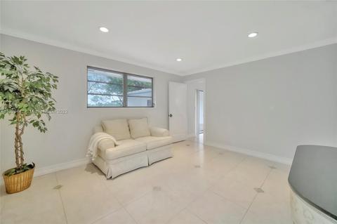 8525 Menteith Ter, Miami Lakes, FL 33016 photo 17