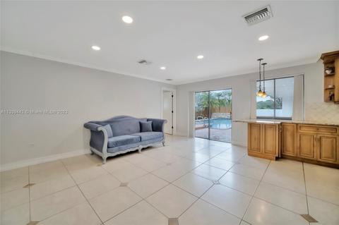 8525 Menteith Ter, Miami Lakes, FL 33016 photo 7