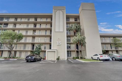 15 Royal Palm Way #404, Boca Raton, FL 33432