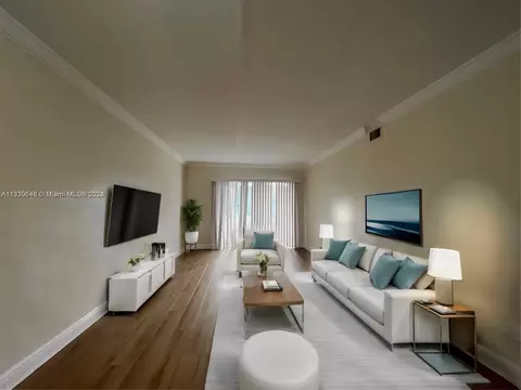 941 NE 169th St #224, North Miami Beach, FL 33162