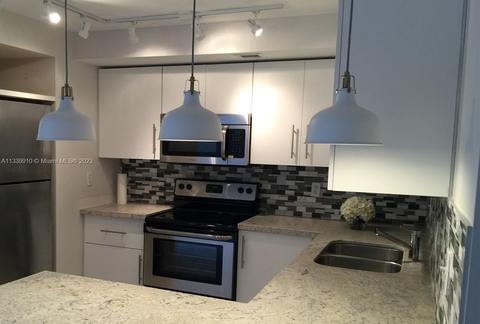 7031 Environ Blvd #323, Lauderhill, FL 33319