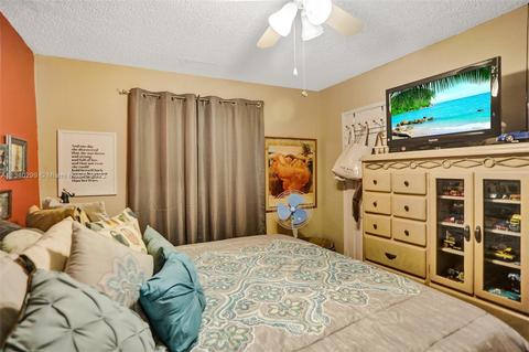 214 E 62nd St, Hialeah, FL 33013 photo 19
