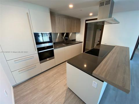 1000 Brickell Plz #3709, Miami, FL 33131 photo 1